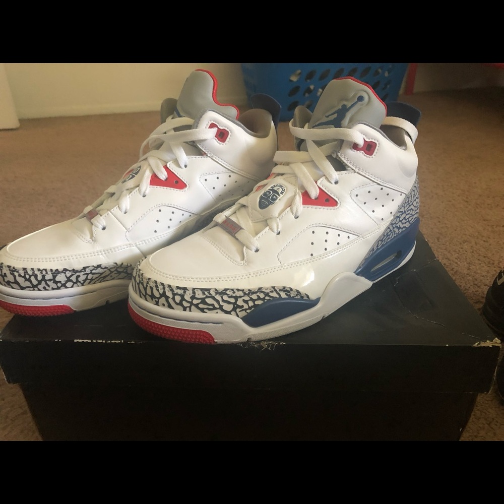 Shoes - Picture 2 of 2